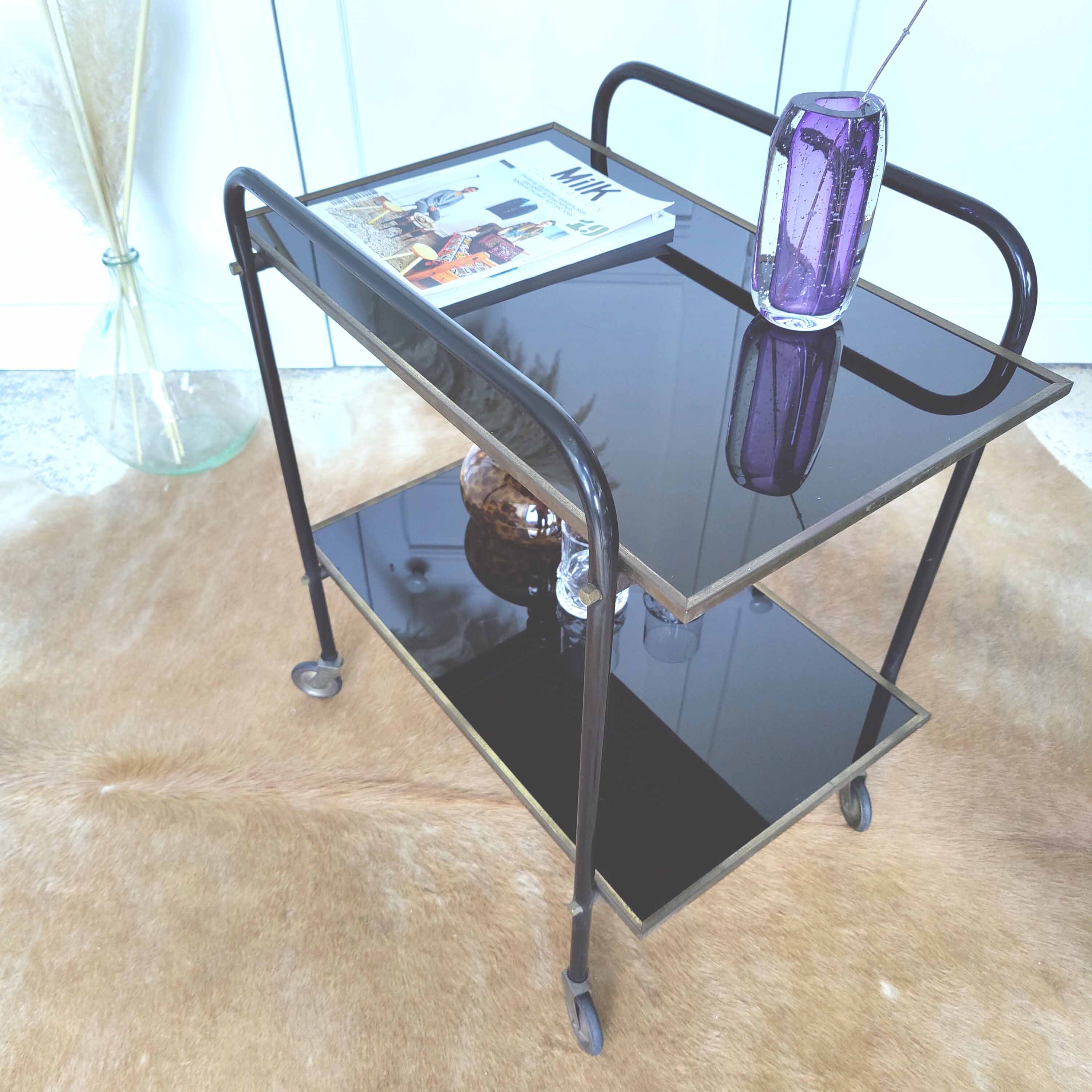 Dessert bar metal black and gold glass black 50s