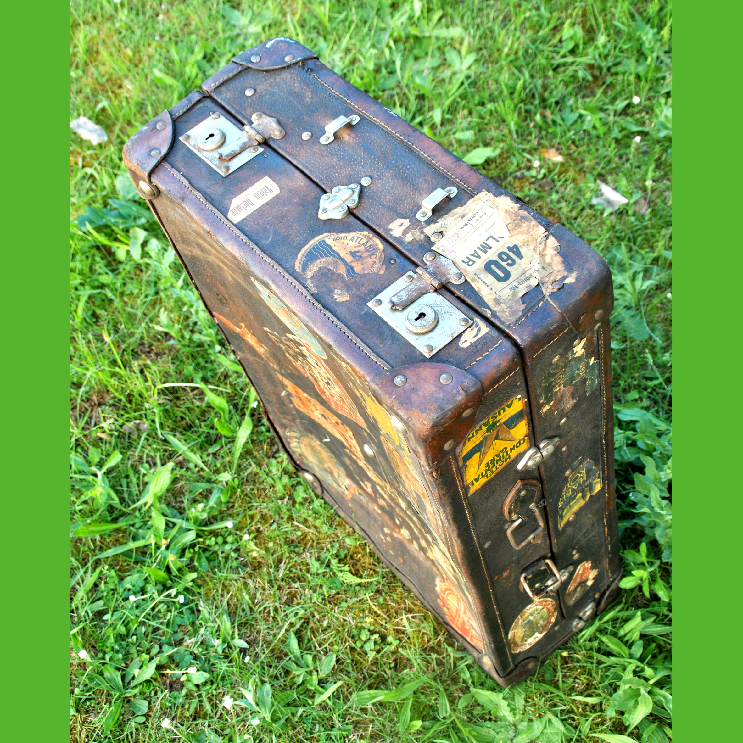 Old 1920s suitcase
