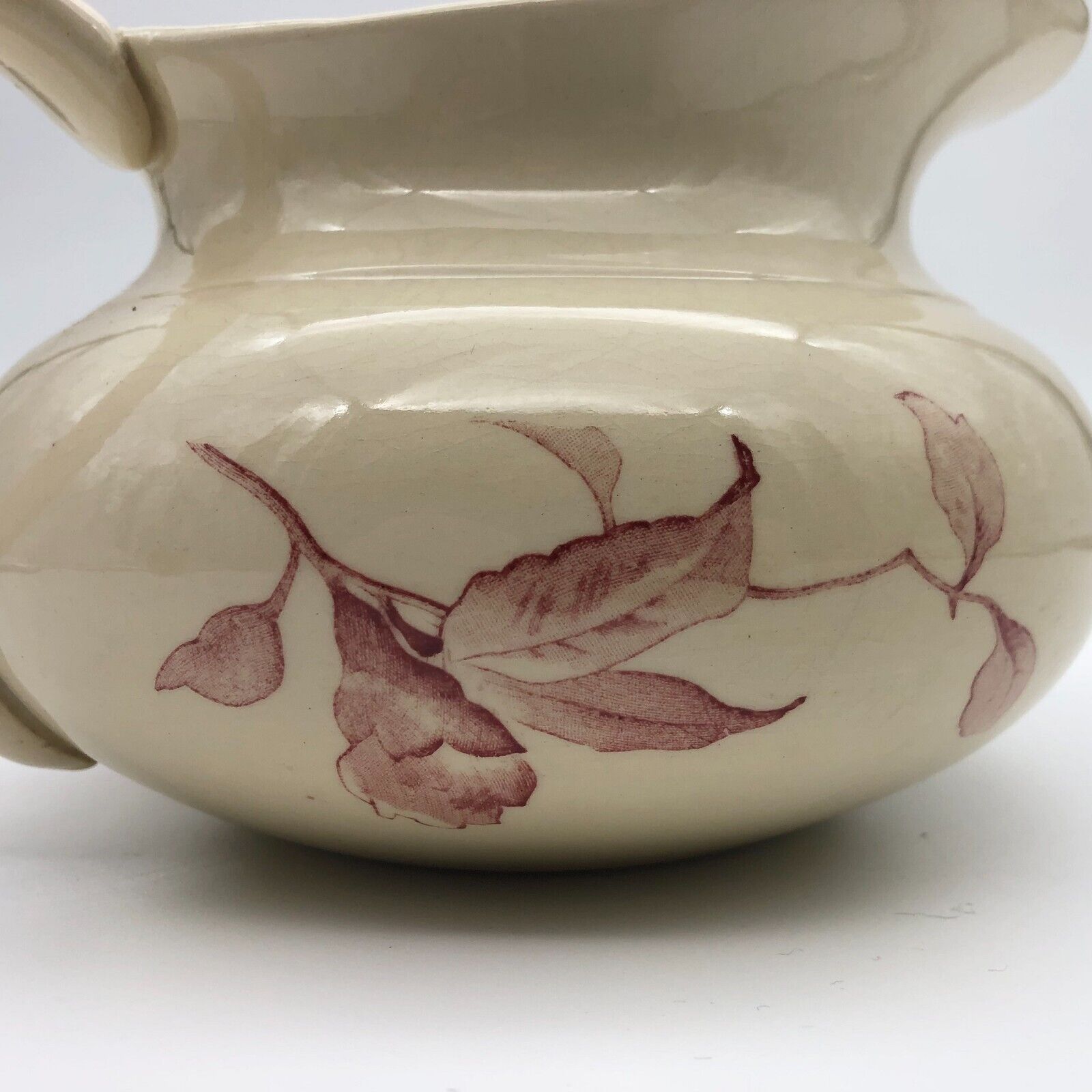 Toilet broc shaped "chubby" earthenware of Gien model ETE, gold medal