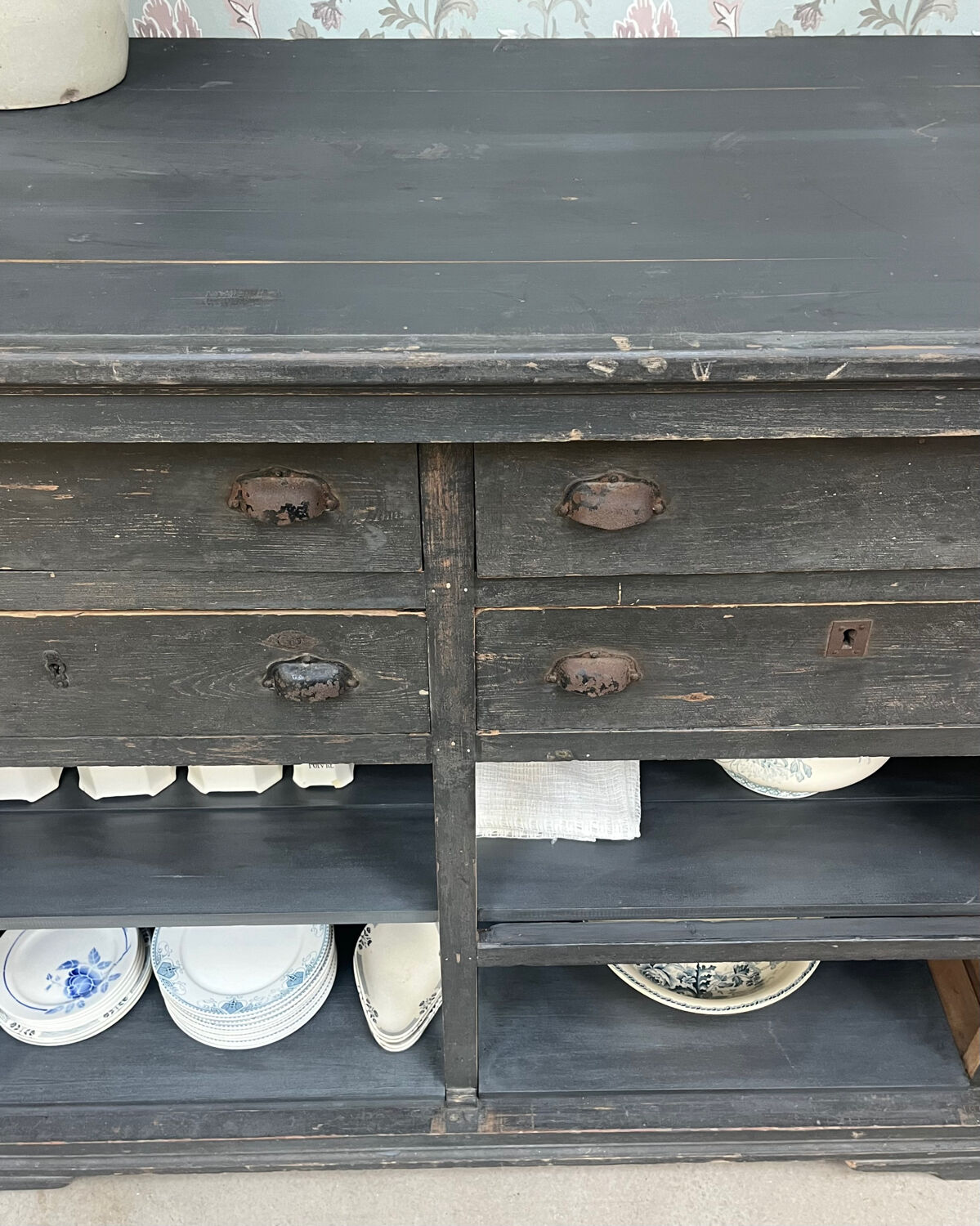 Patinated workshop furniture