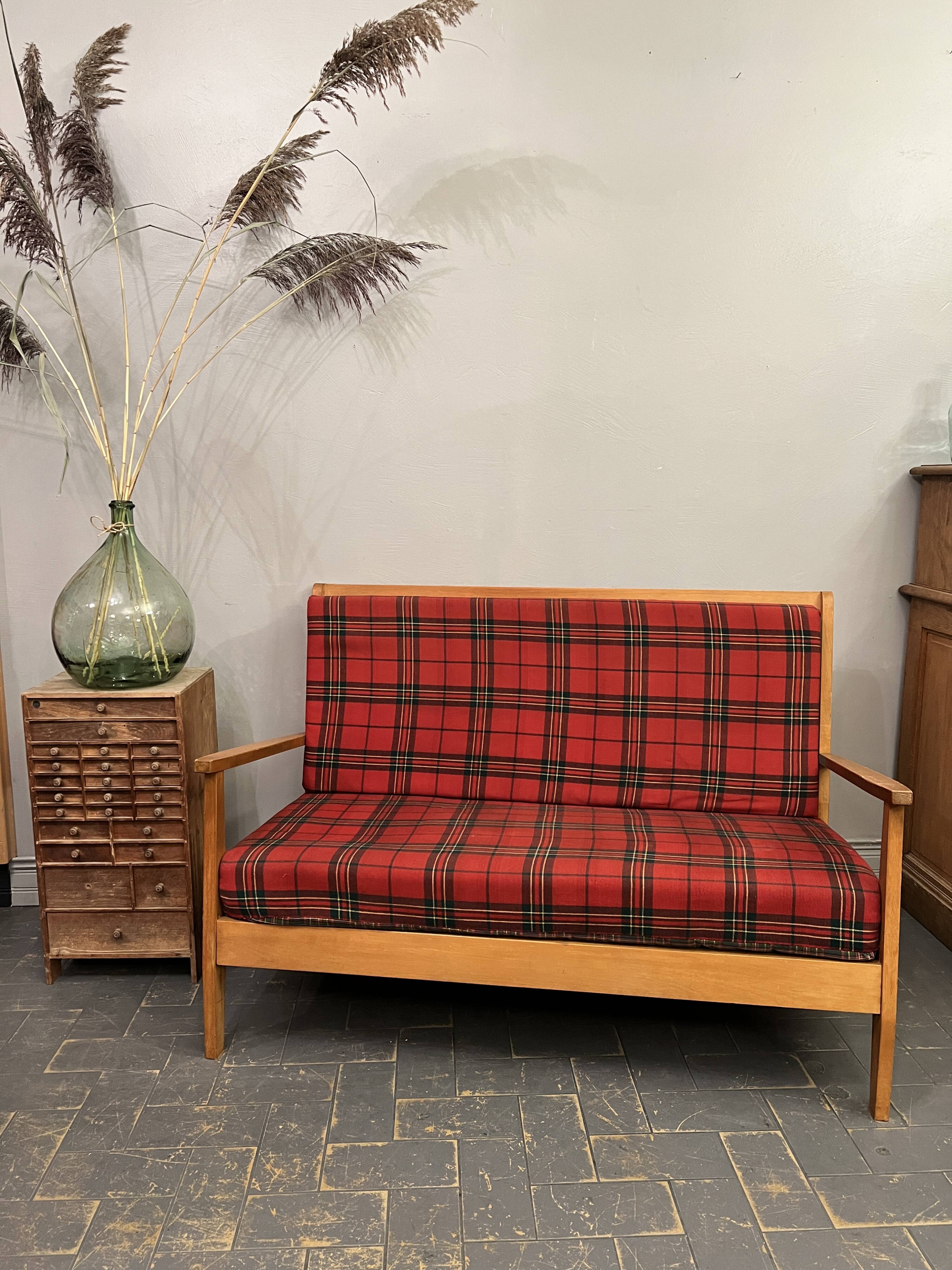 Vintage 2-seater sofa