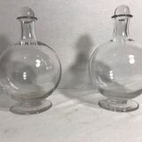 Paire ancienne carafes bombée verre avec bouchon rond vintage