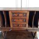 Bureau à pente avec trieur, tiroirs et casiers de rangement