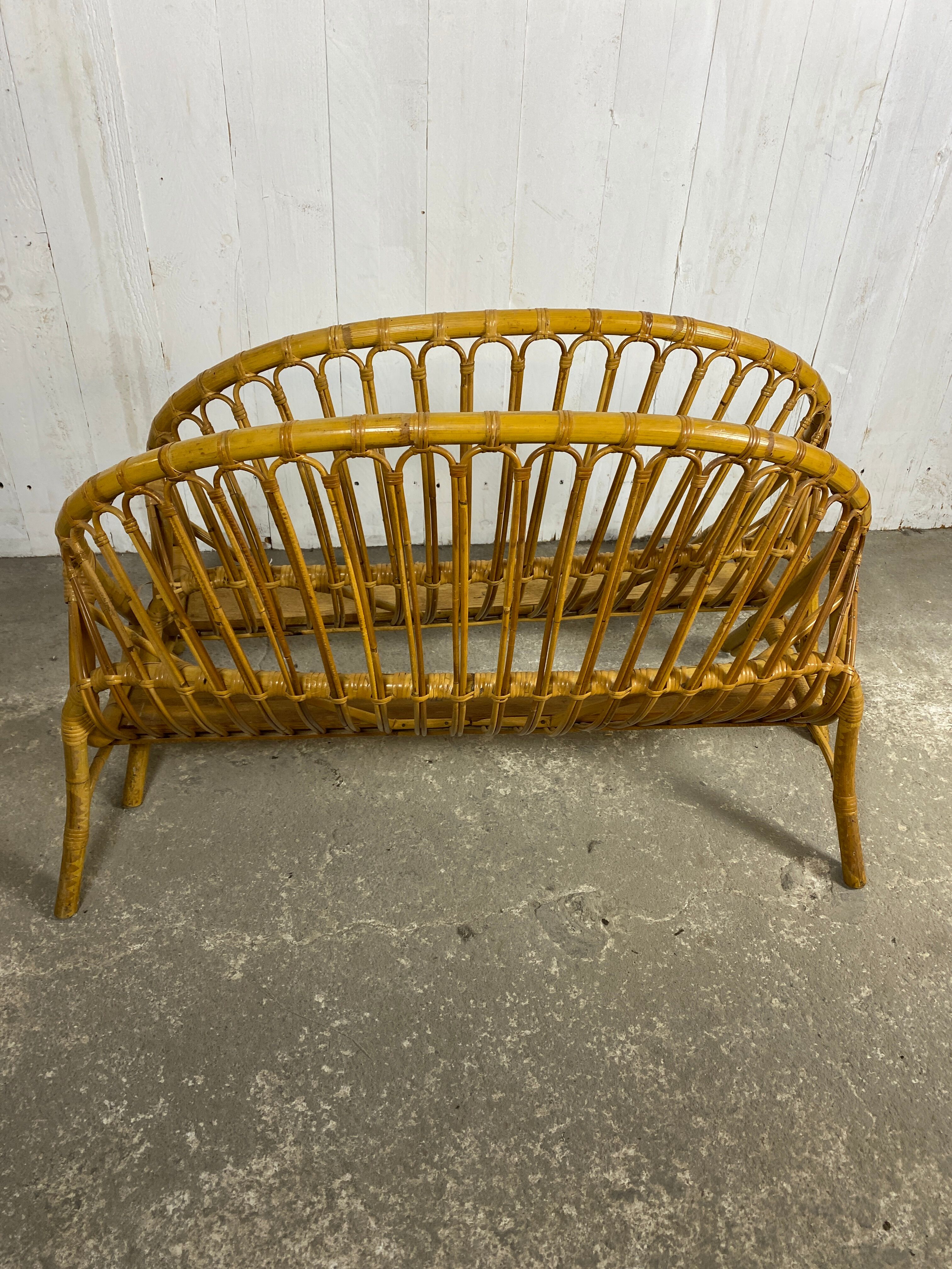 Antique rattan basket bed