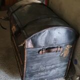 Carriage trunk