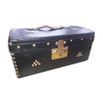 Black trunk