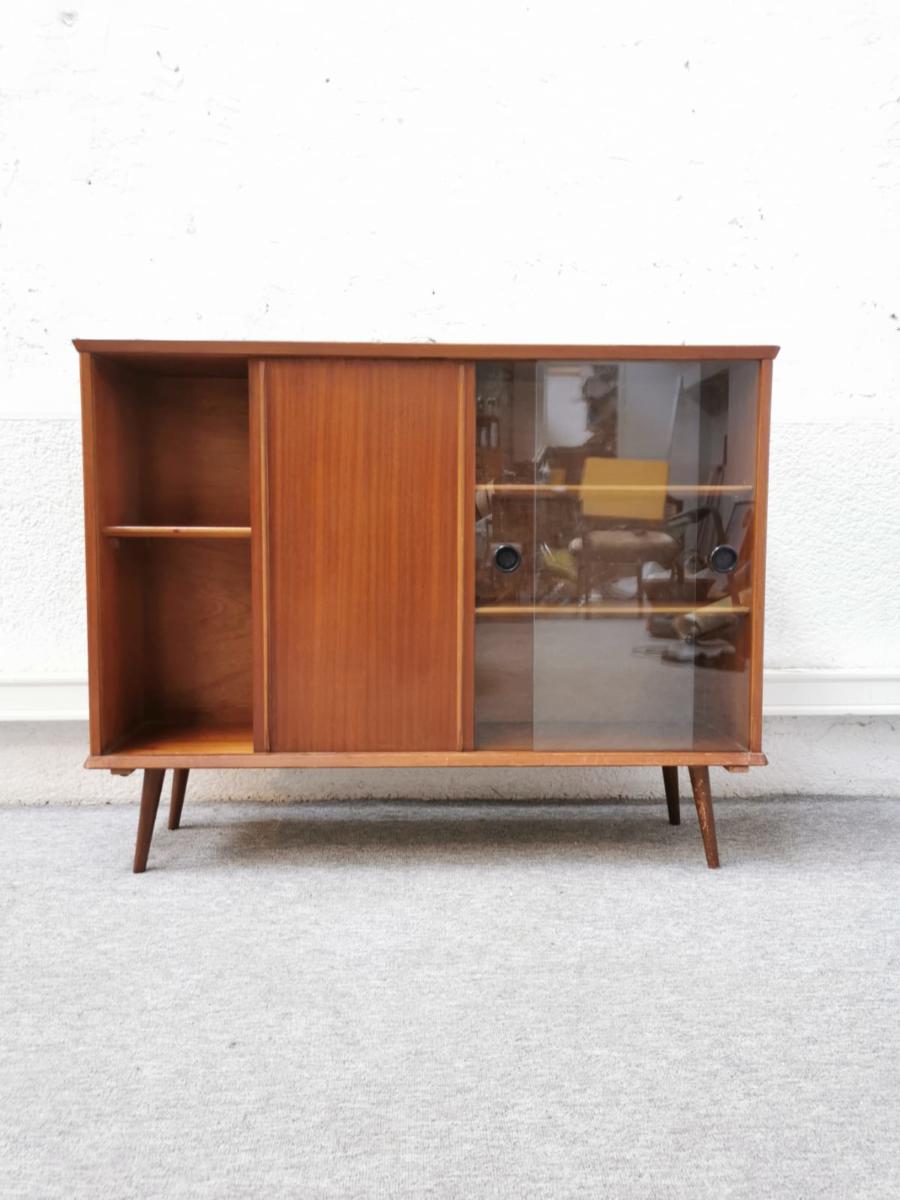 Compass foot showcase