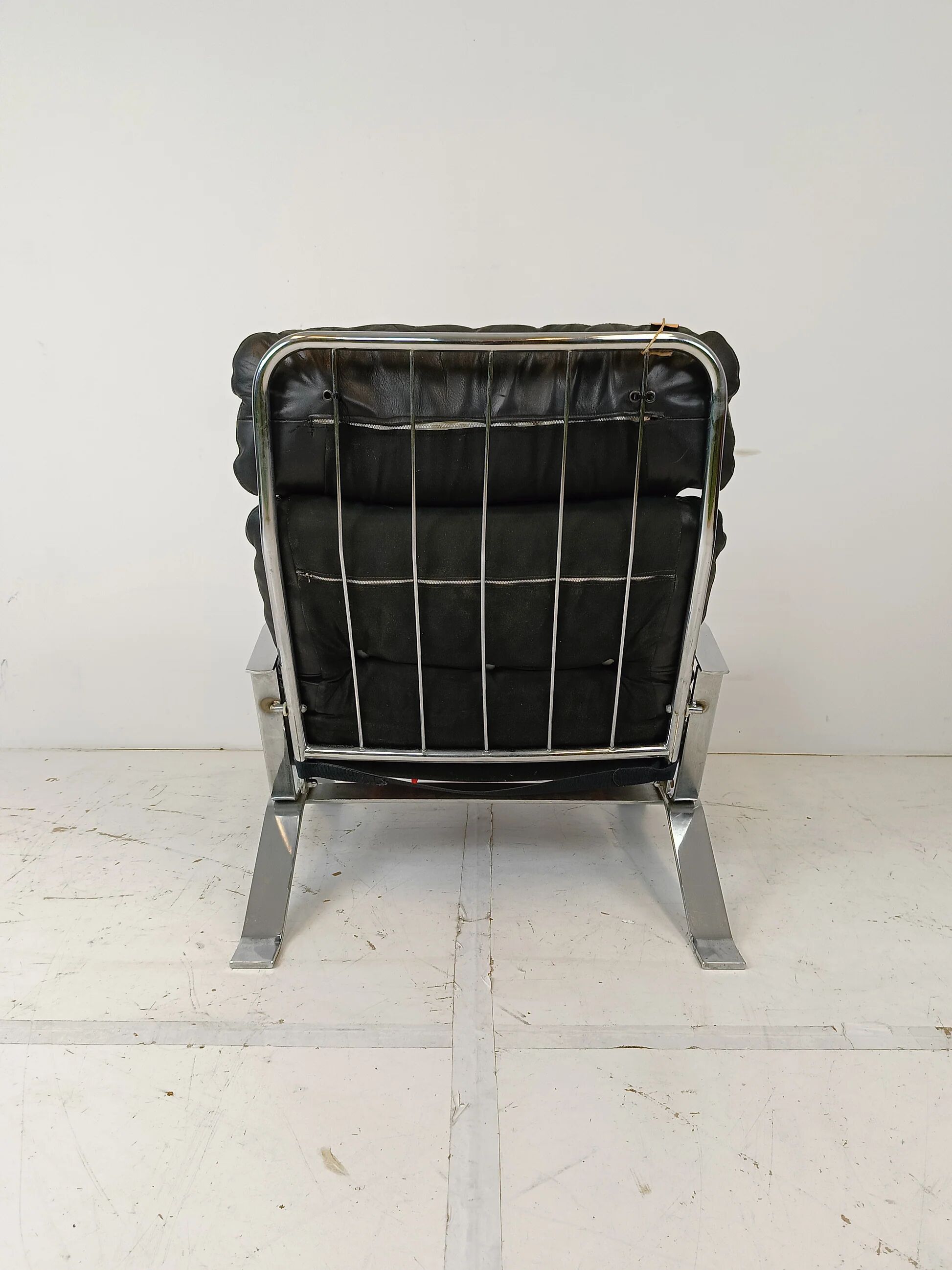 Fauteuil lounge style années 50 pour Airborne International, Belgique