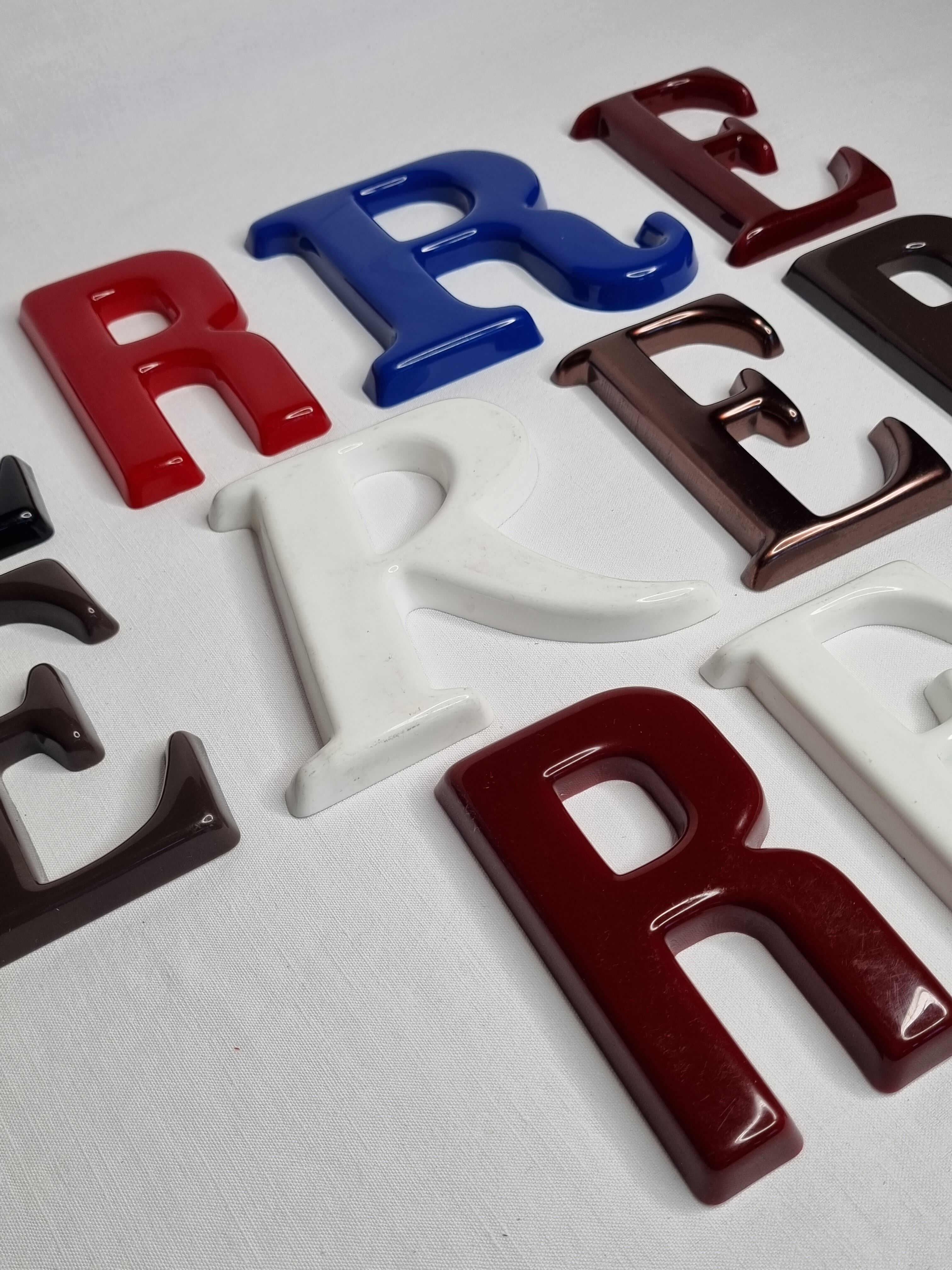 Set of 10 vintage sign letters, 11.5 cm