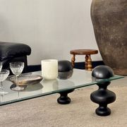 Coffee table in glass and mango wood