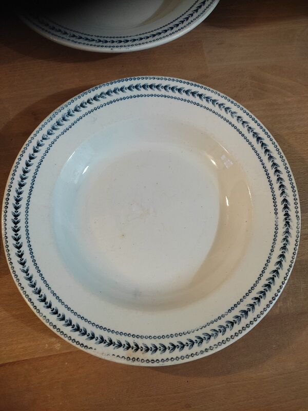 6 blue hollow plates porcelain Gien iron earth