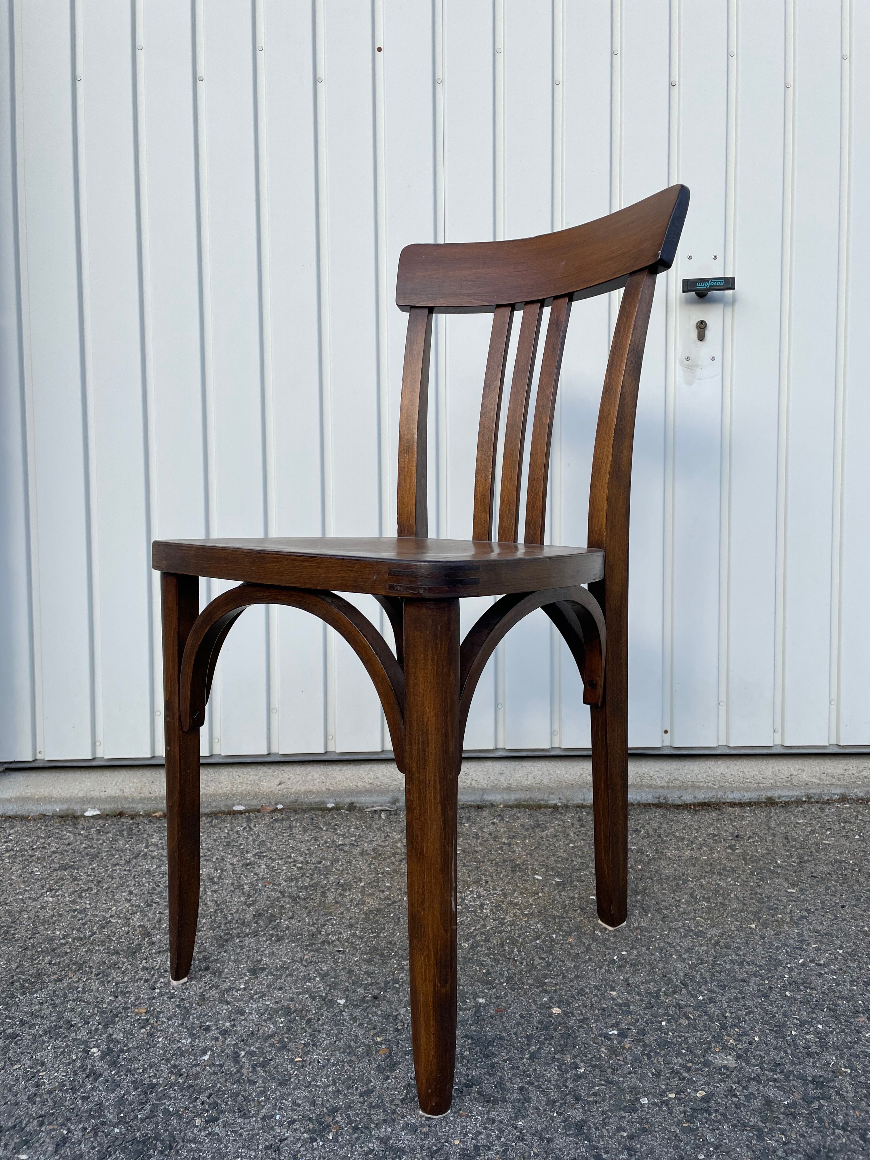 Curved wooden bistro chair Luterma 1950