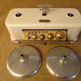 Old enamelled household scale forces 5 kg type roberval with its weights ref A212/1