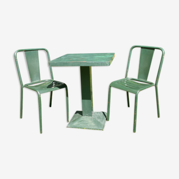 Ensemble Tolix, 2 chaises t4 et une table Tolix mini kub