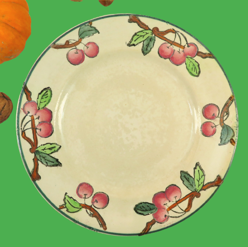 Rare plate decorated with cerises manufacture de Longwy