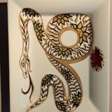 Fine porcelain catchall gilded with gold. Laure Selignac, Paris.