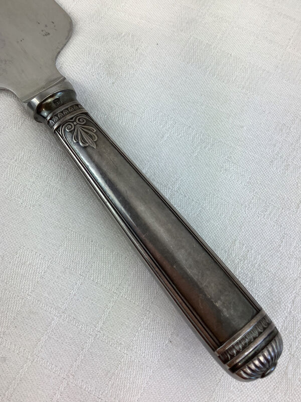 Pelle à tarte fabrique Christofle modèle Malmaison