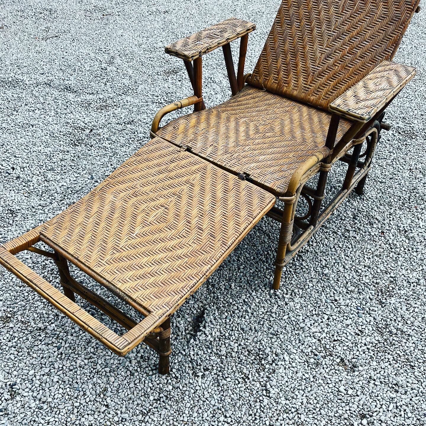 Rattan chaise longue 1960
