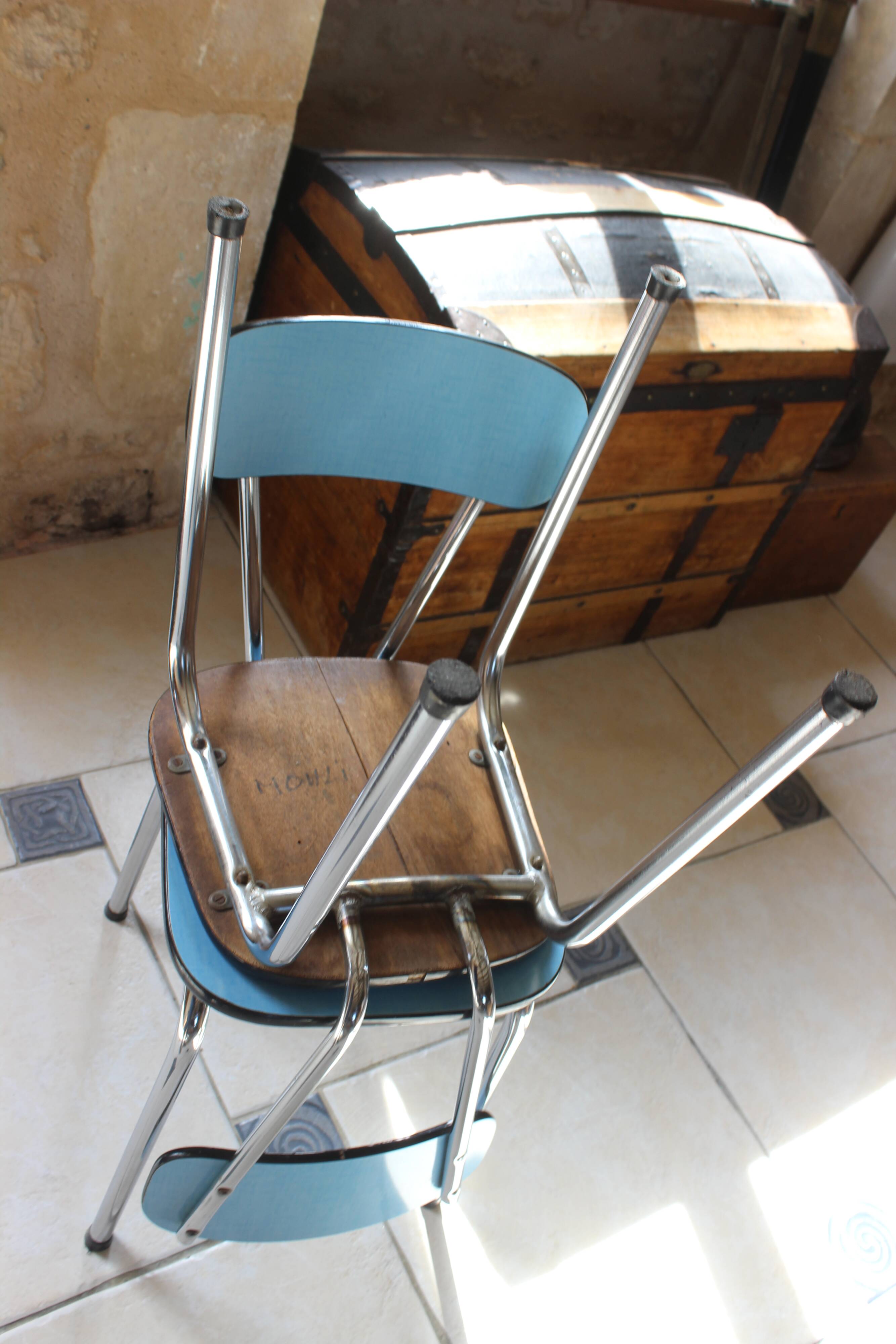 lot de 2 chaises en Formica année 1970