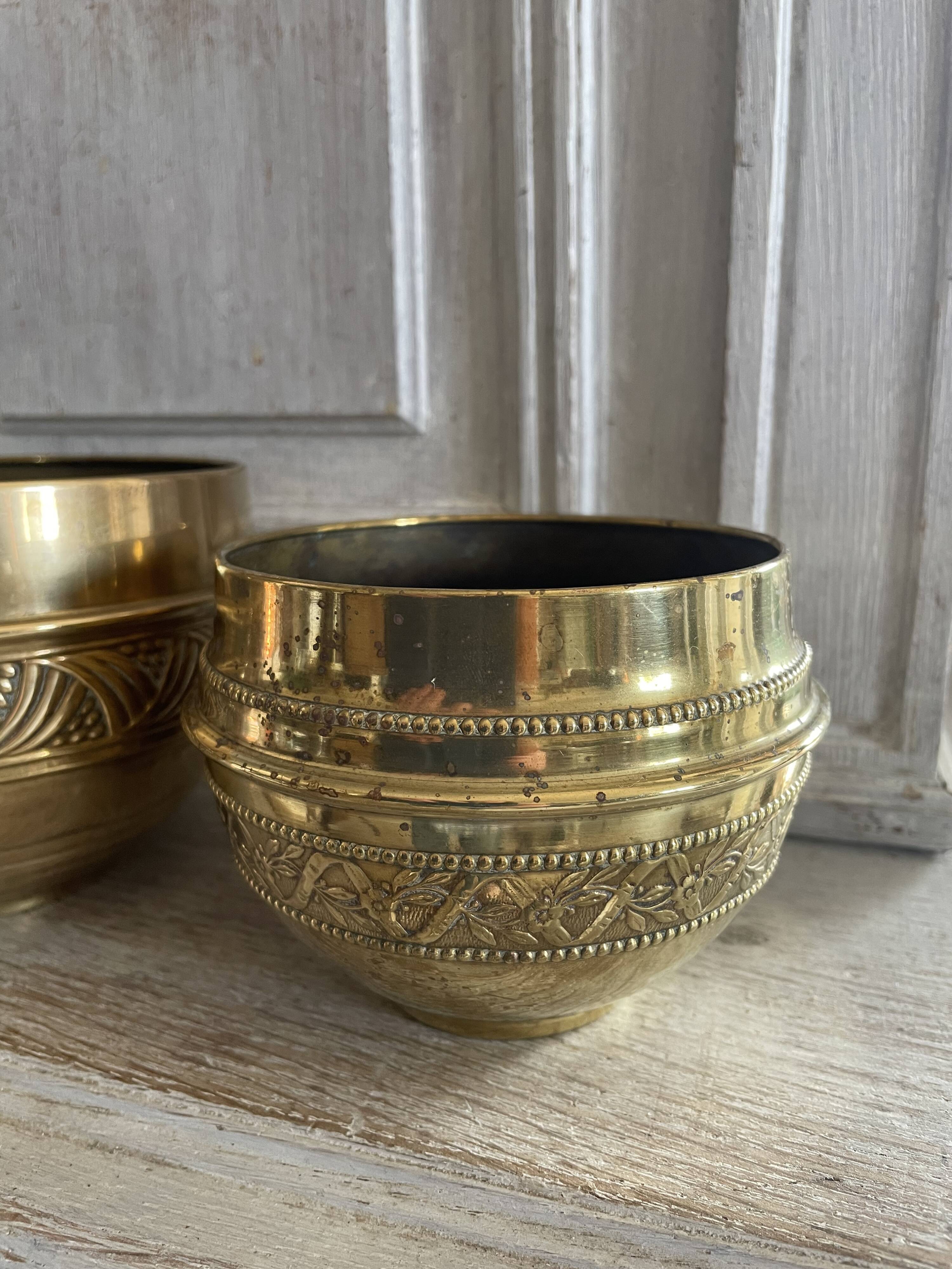Trio de cache-pots en laiton Art déco