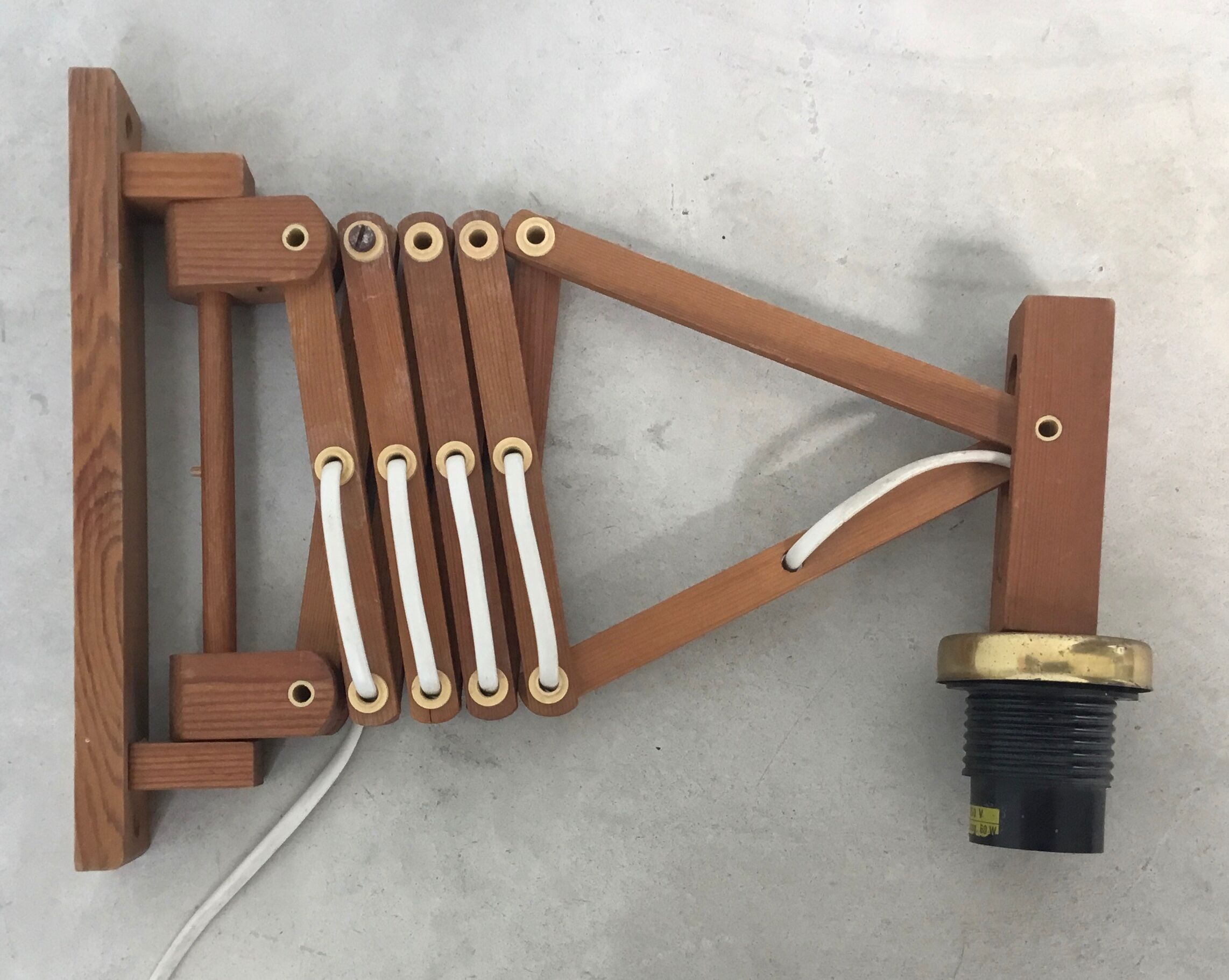 Wooden accordion wall lamp vintage 1960