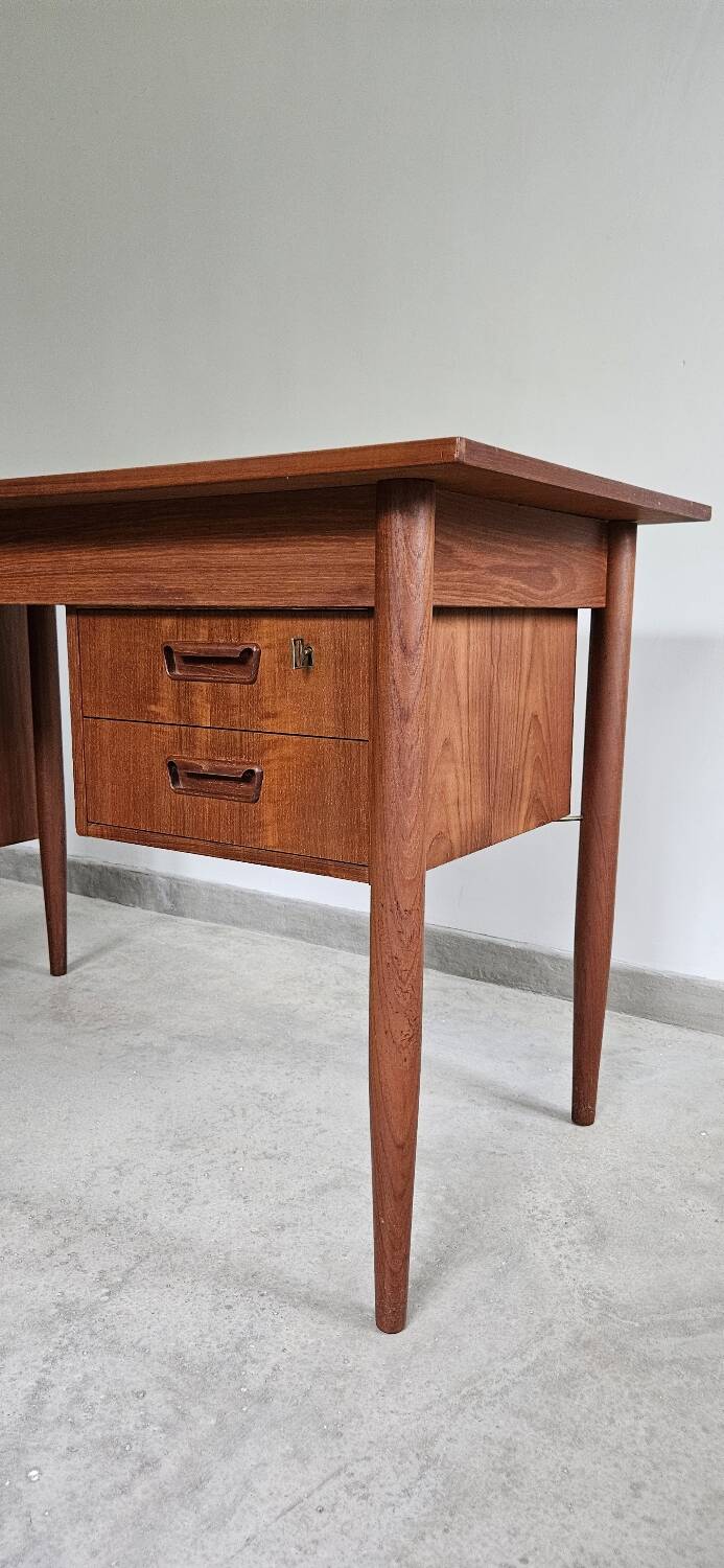 Gunnar Nielsen Tibergaard desk 1960 vintage Scandinavian teak