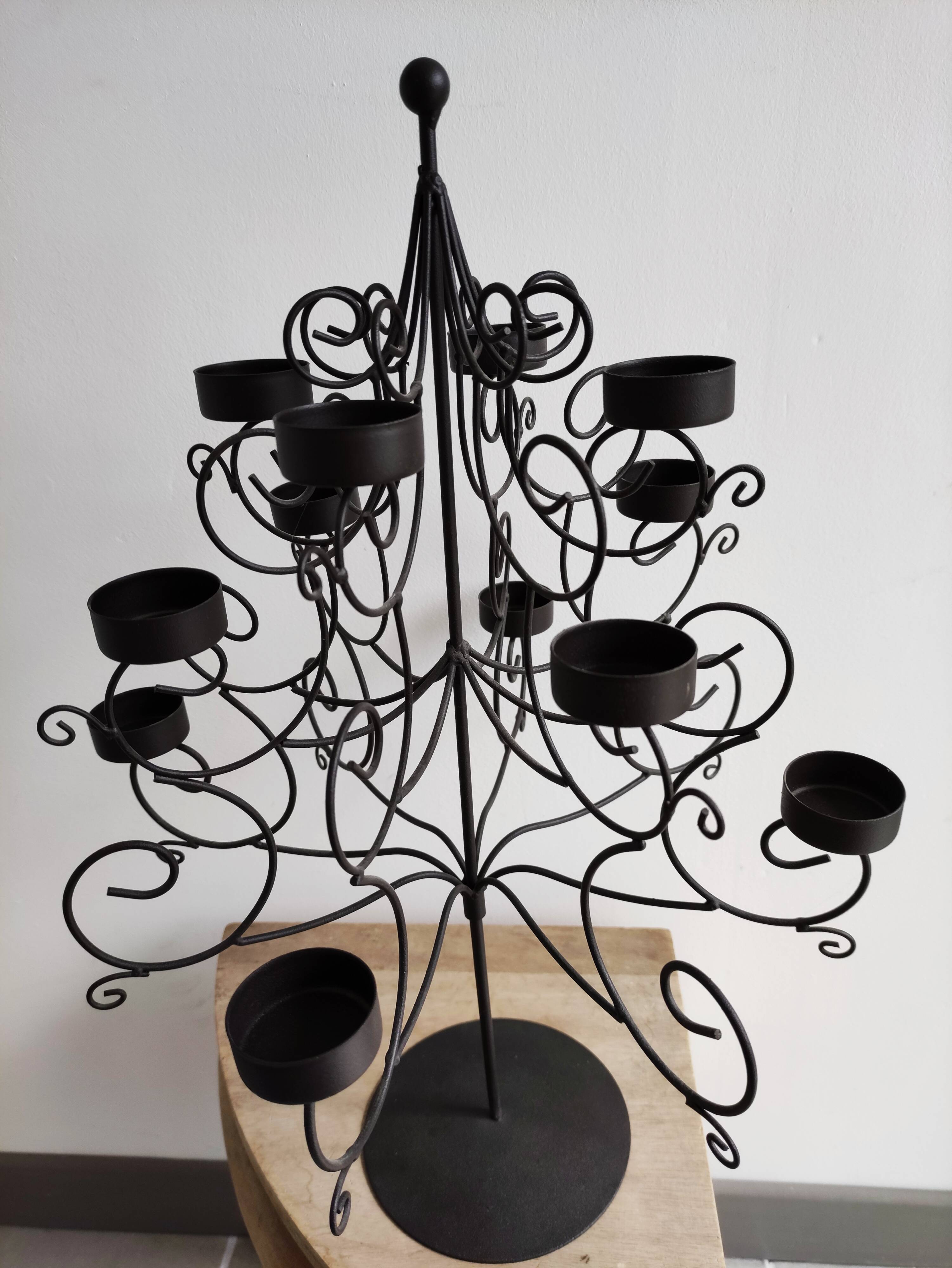 Black metal candlestick for 12 candles