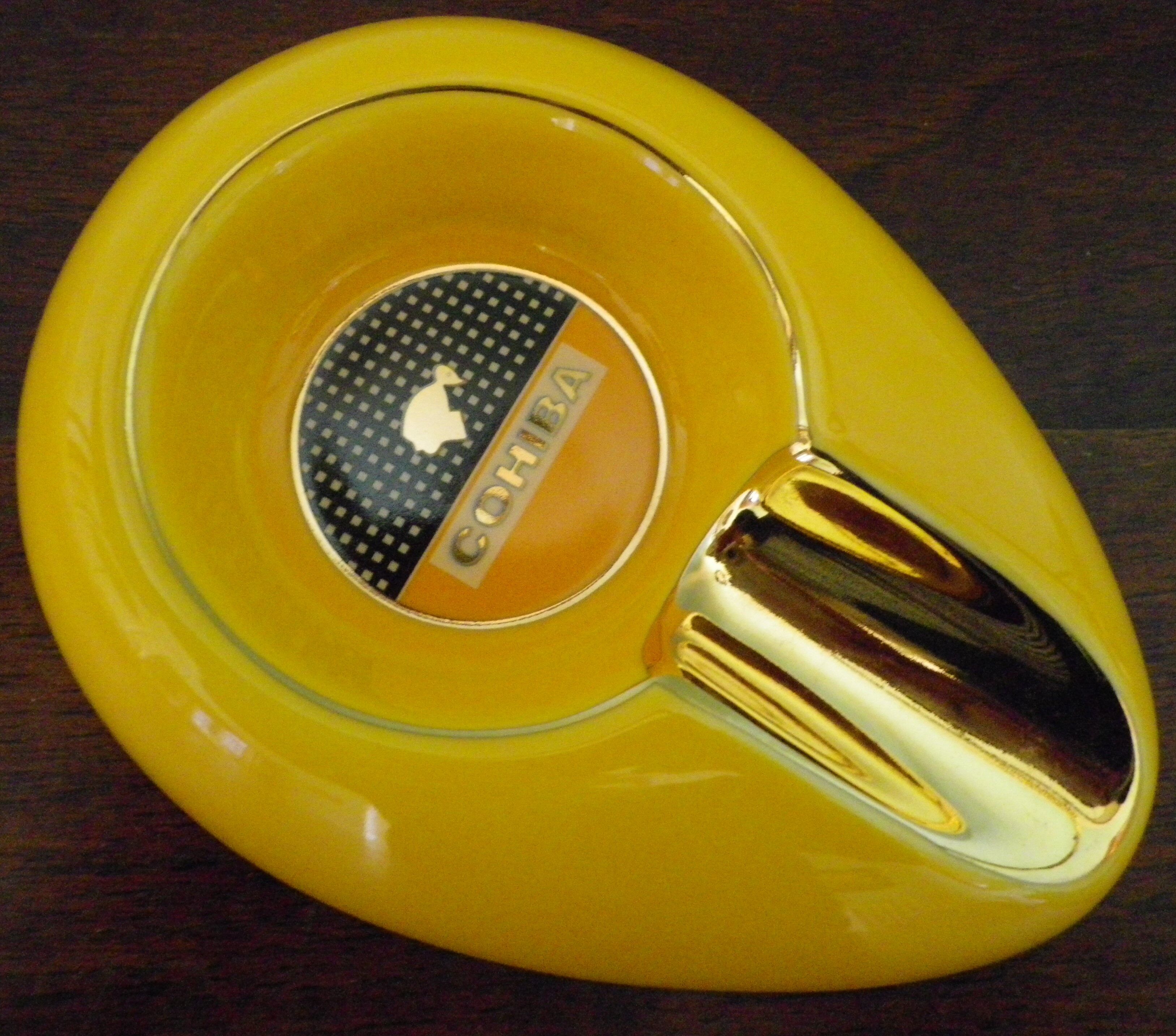 Ashtray Cohiba, design, glazed porcelain, origin Cuba