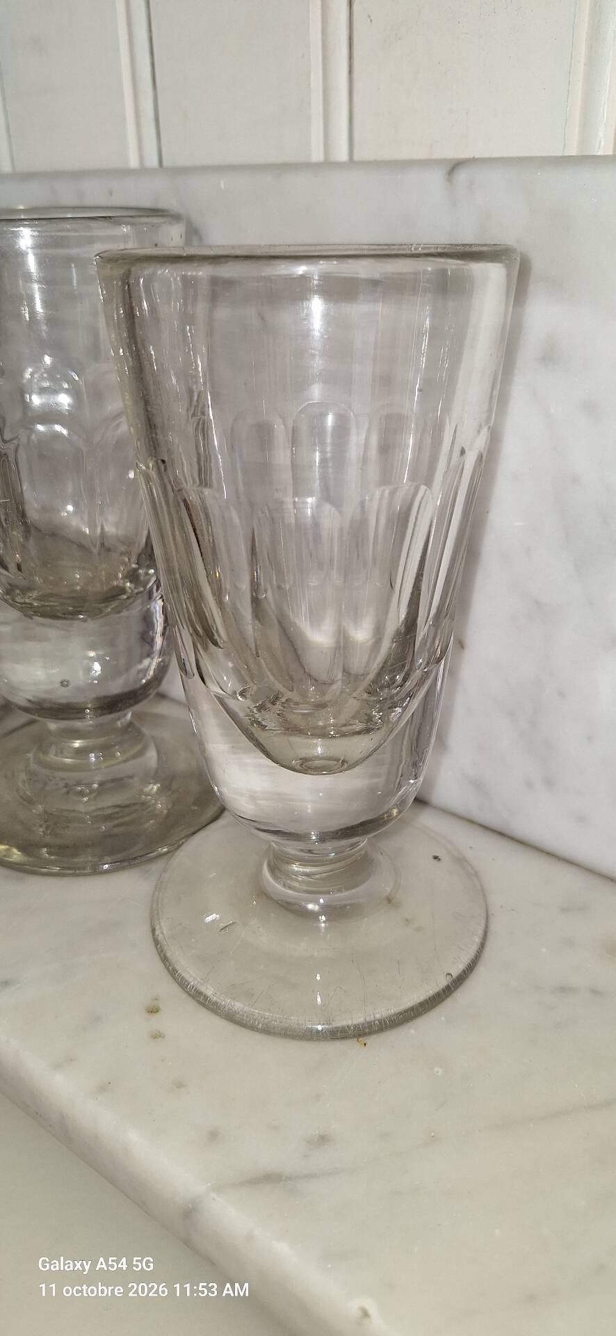 set of 6 "bistro" stemmed glasses