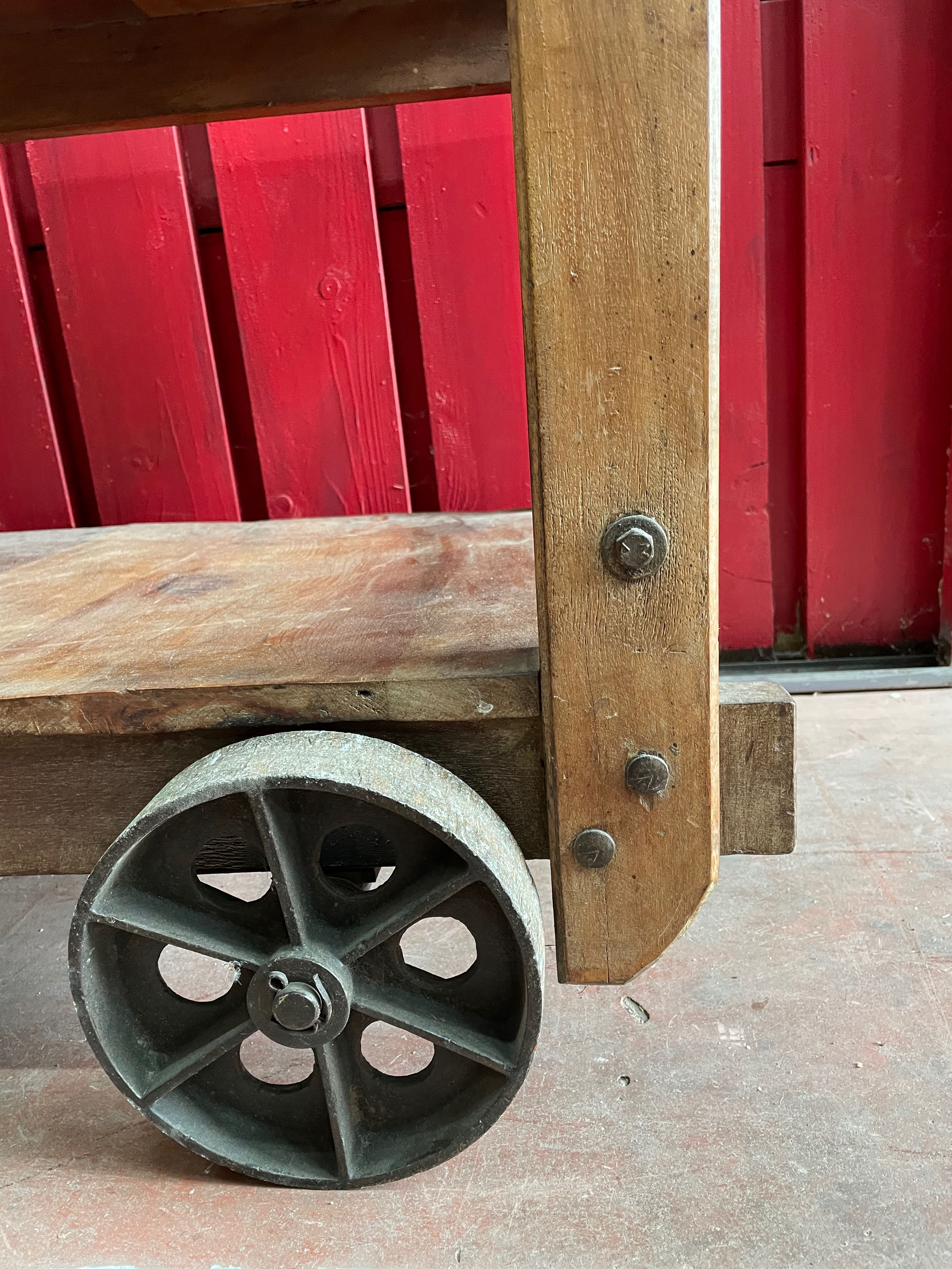 Vintage industrial servant in Teck wood and steel
