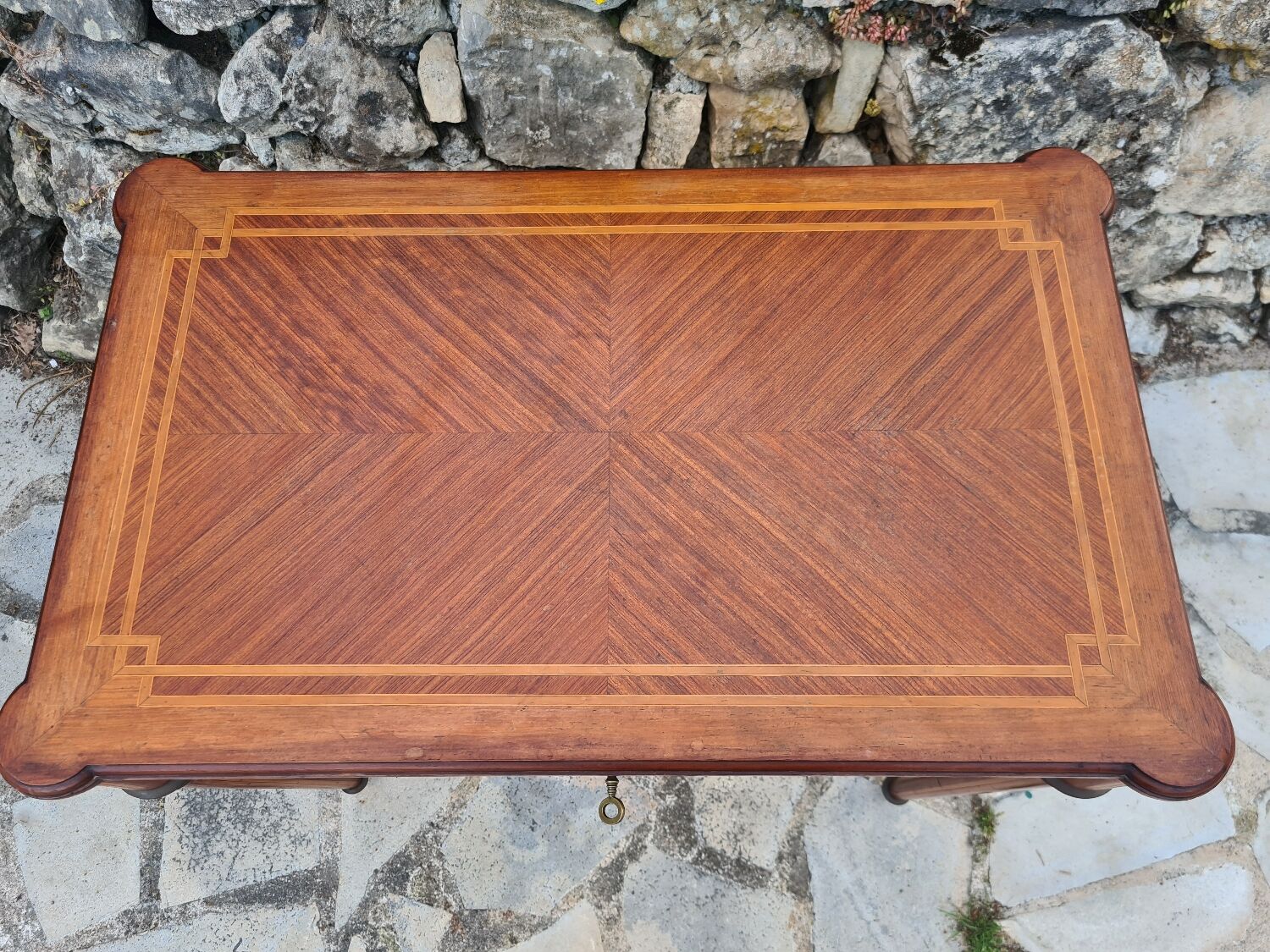 Small desk table in marquetry