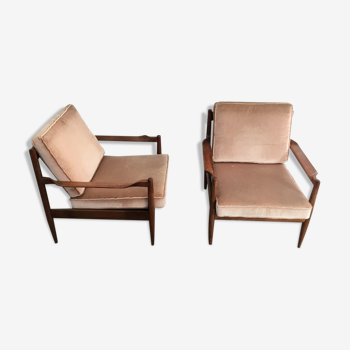 Paire de fauteuils en bois