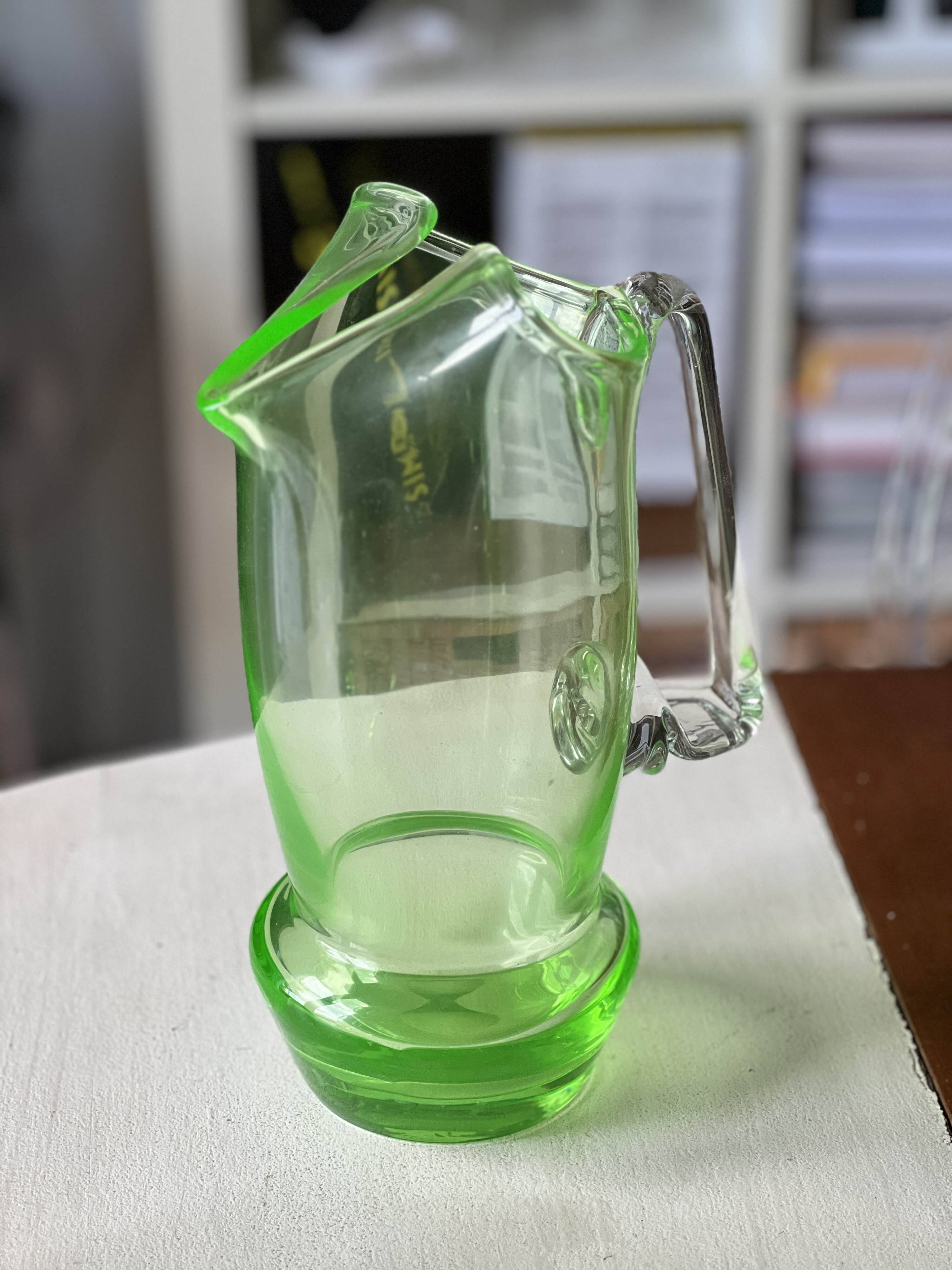 9-piece orangeade service in uraline/uranium