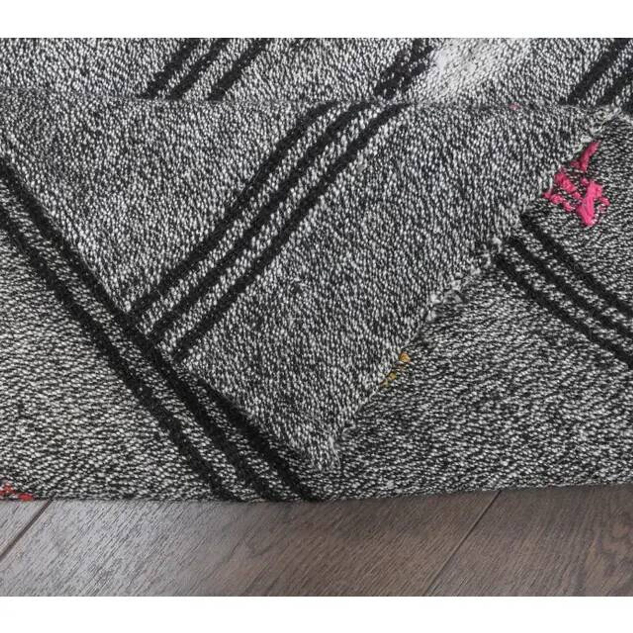 1970s Turkish Handwoven Kilim Wool Rug 95x375