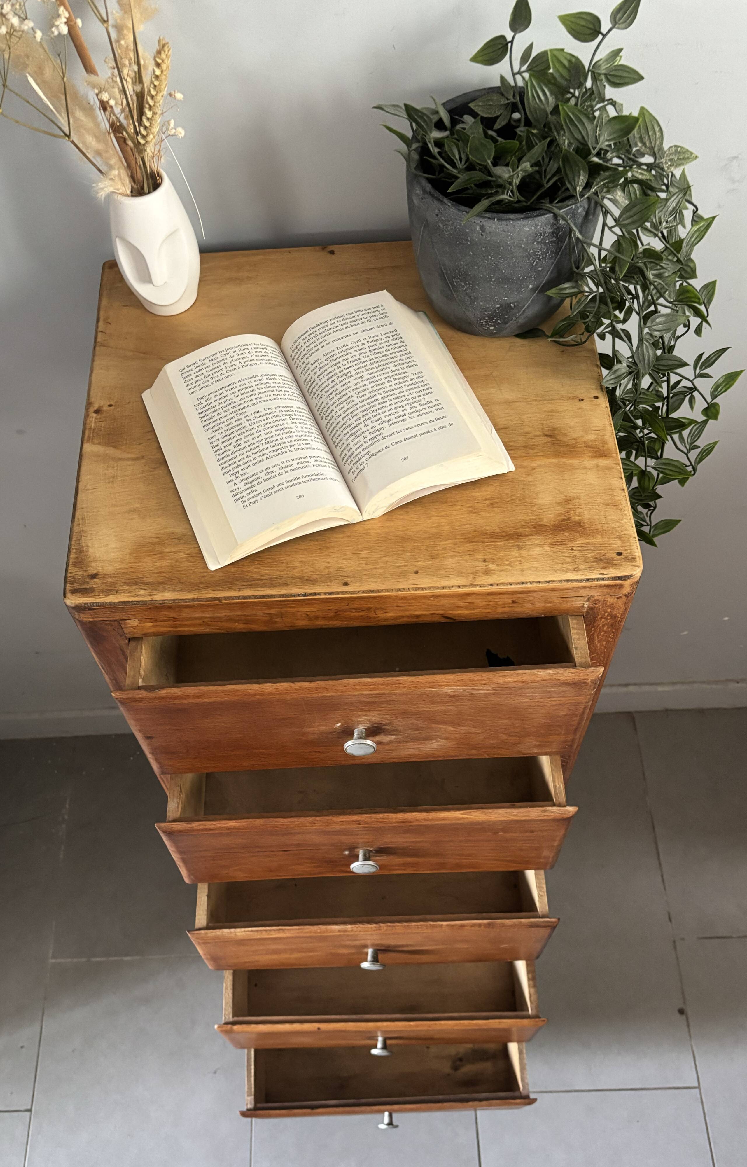 Vintage 1960s oak chest of drawers