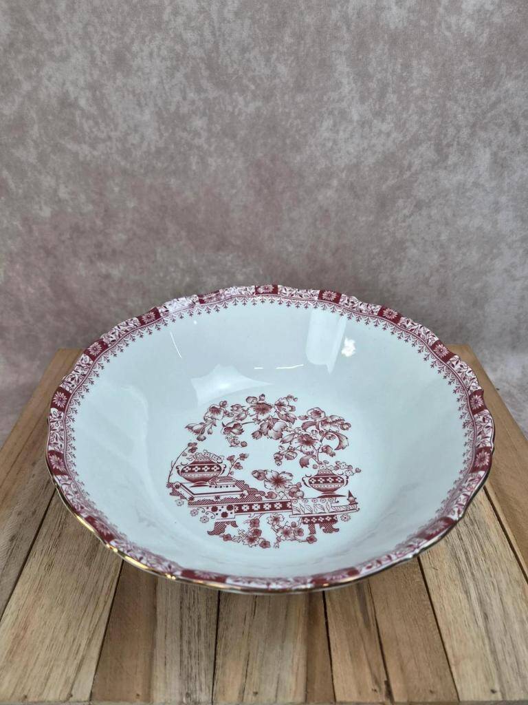 Seltmann Weiden Bavaria Theresia red salad bowl – vintage German porcelain