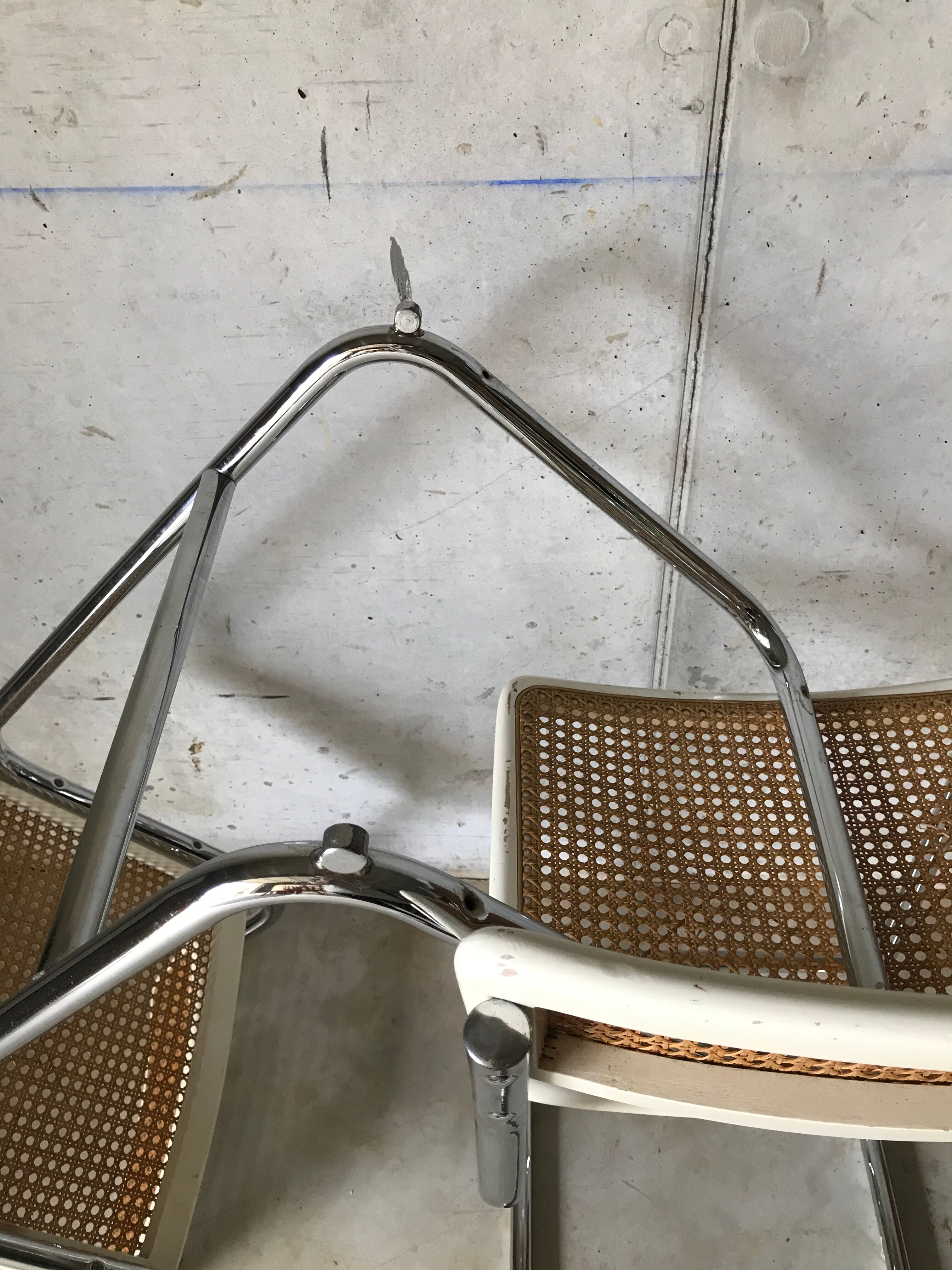 High chair in cannage