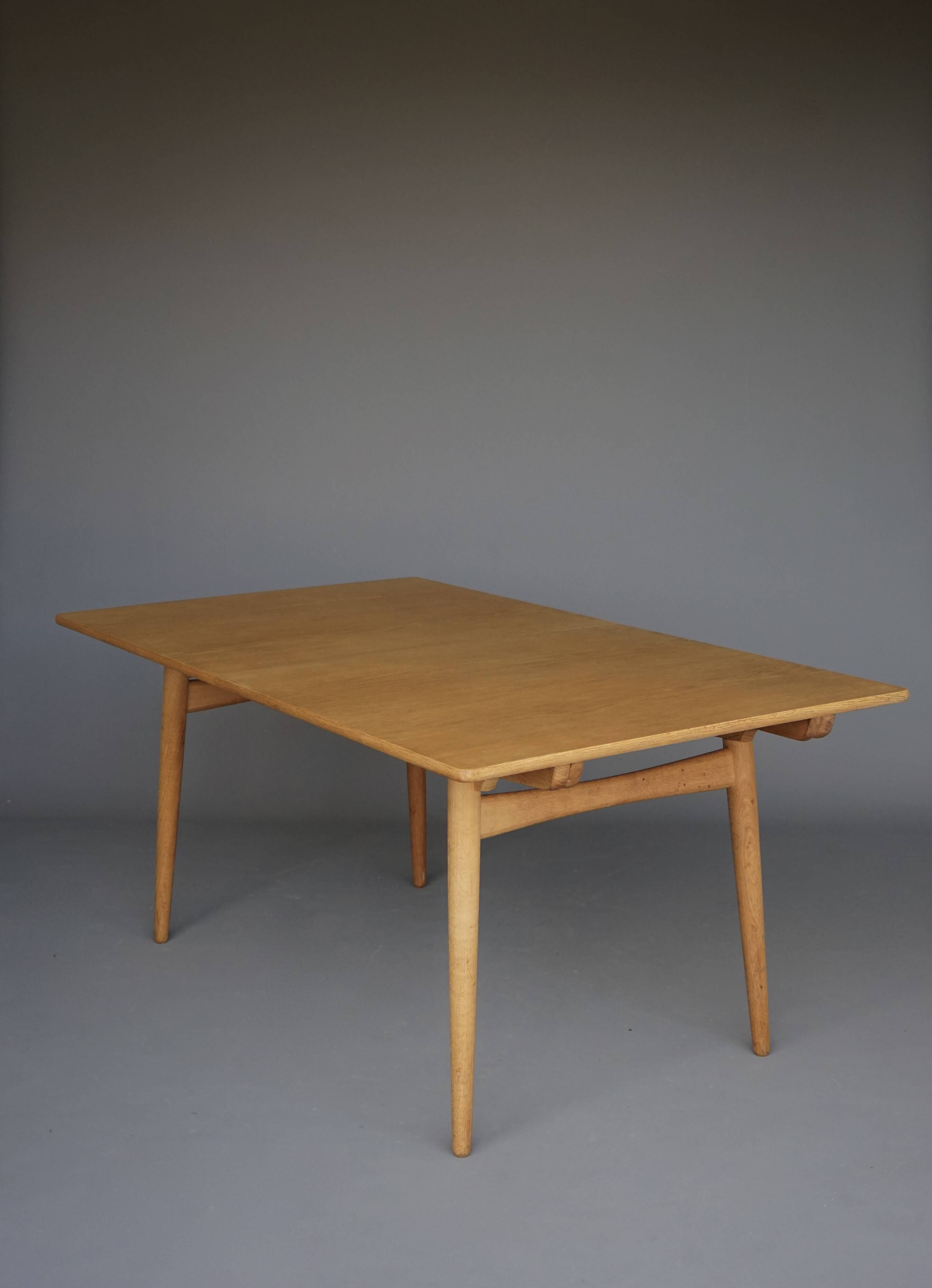 Table à manger extensible en chêne Hans J. Wegner, modèle AT 310, par Andreas Tuck, 196