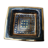 Empty ceramic pocket
