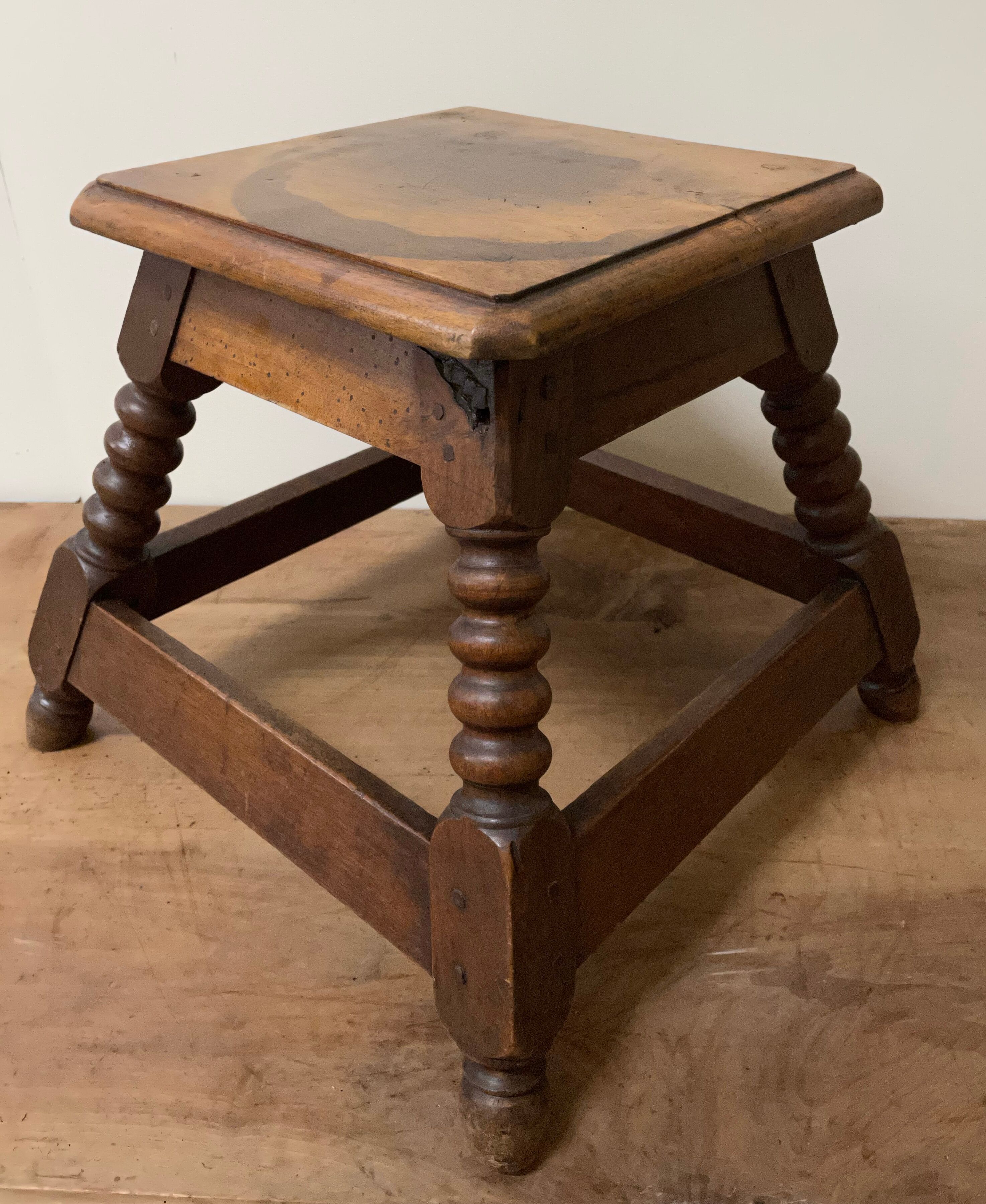 Walnut stool Louis XIII style nineteenth century