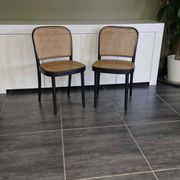 Lot de 2 chaises n°811 d’après Hoffmann, années 1990