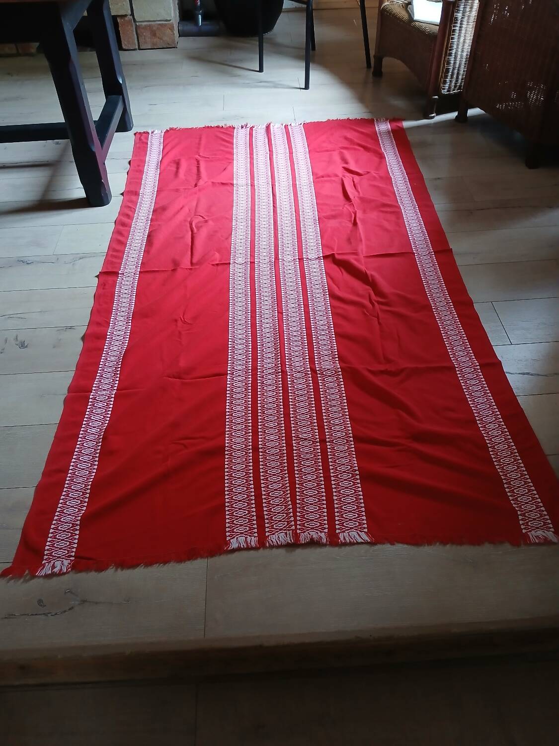 Tablecloth + 12 old napkins