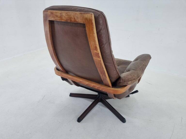 Midcentury Swivel Leather/Wood Armchair Göte Möbler Nässjö, Sweden, 1960s