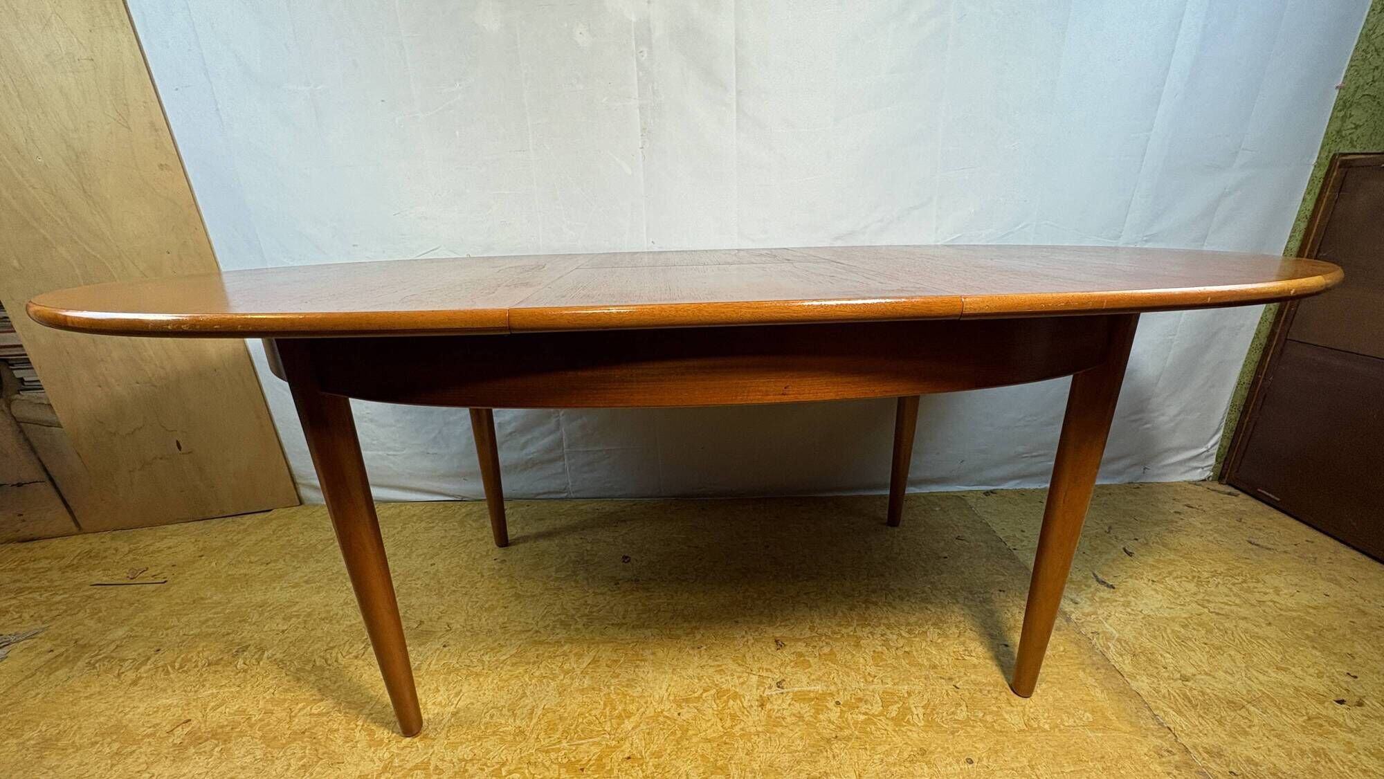 Mid-Century Vintage Teak Extending Dining Table 1960 Danish-Inspired Design