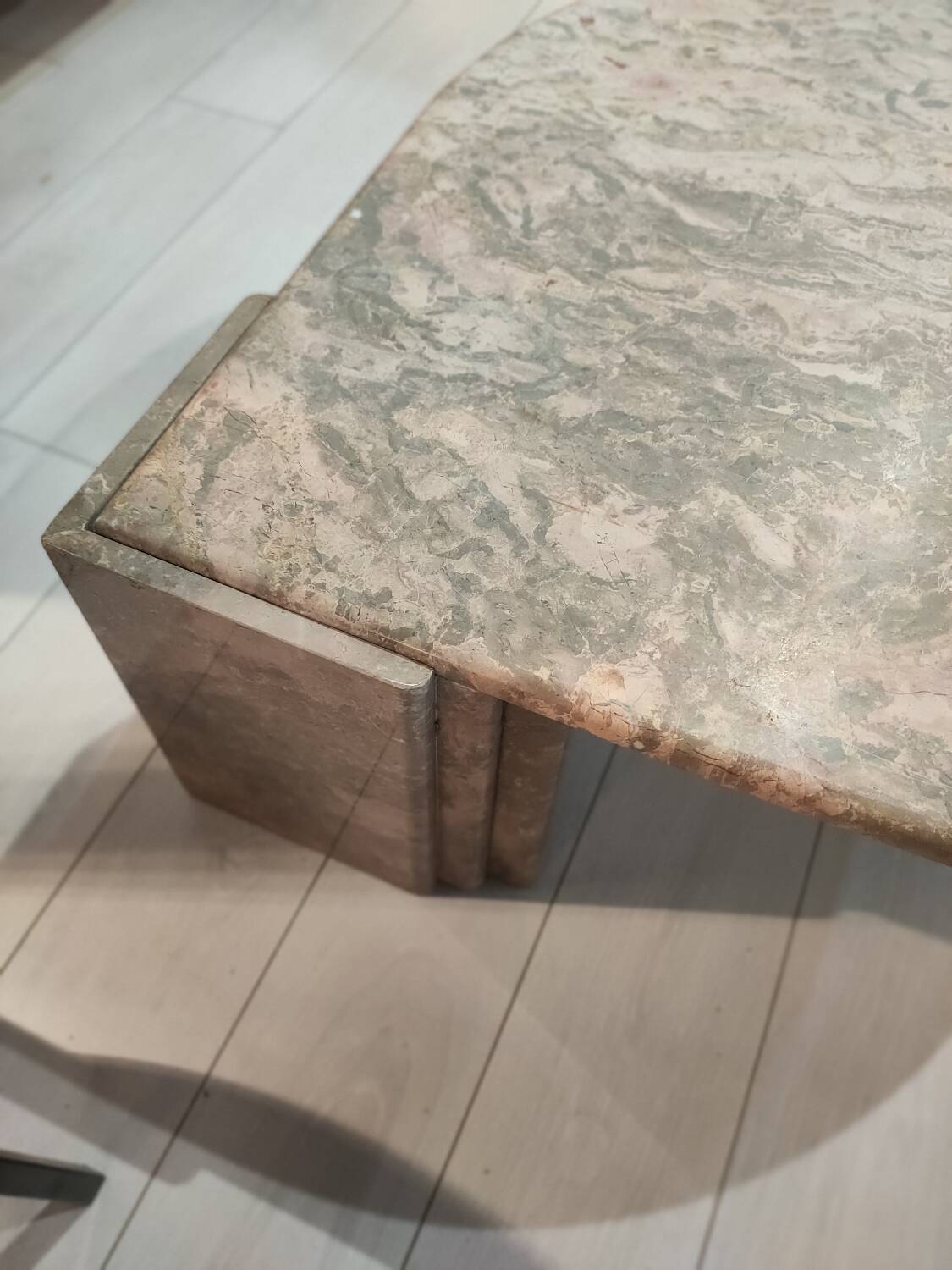 Marble coffee table, old pink water drop shape