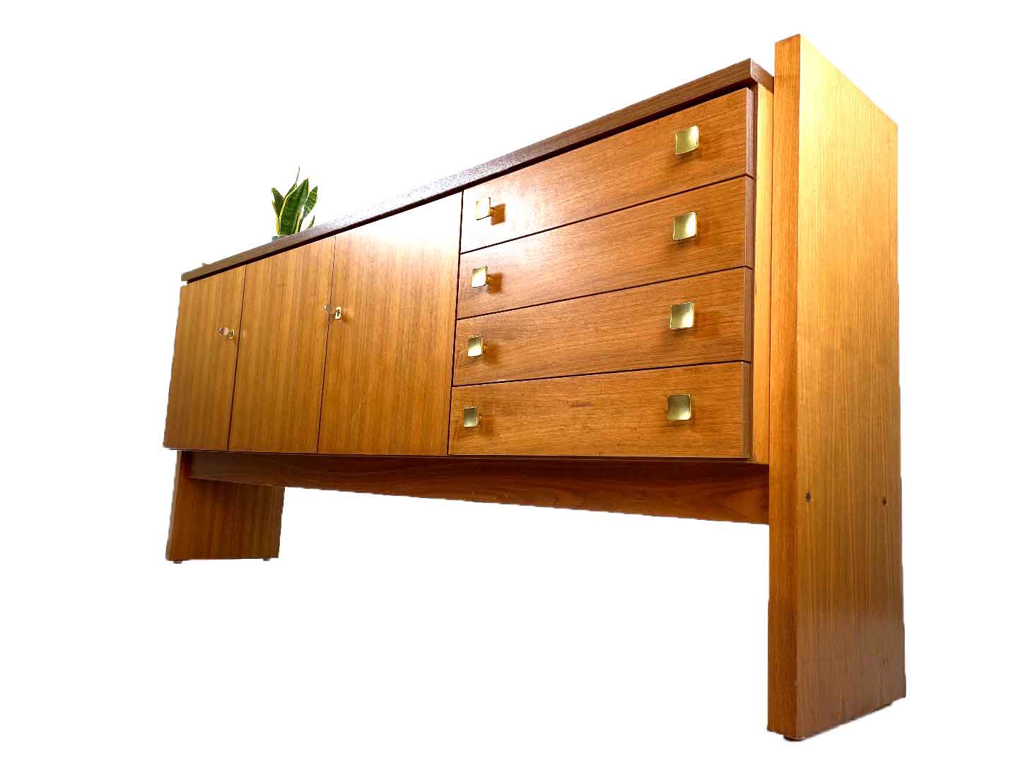 Stylish vintage sideboard, 1960s