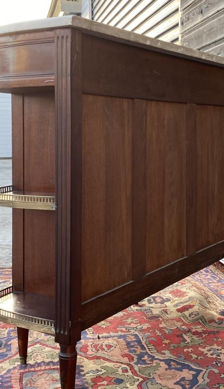 Mahogany console and mahogany veneer