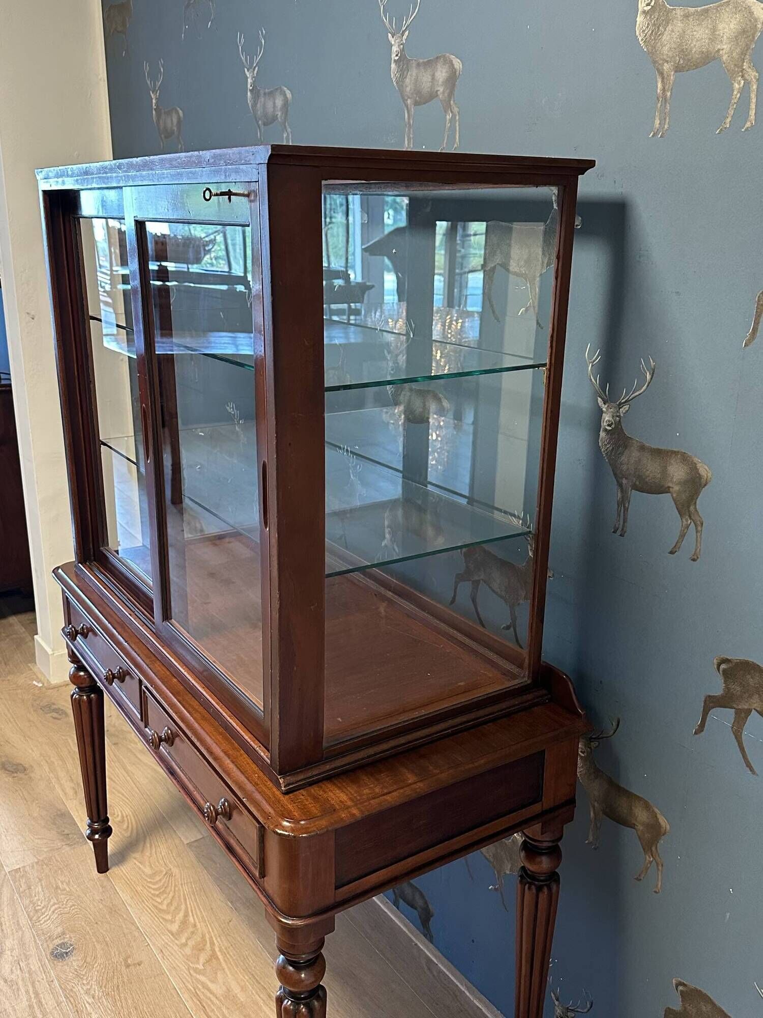 petit meuble vitrine