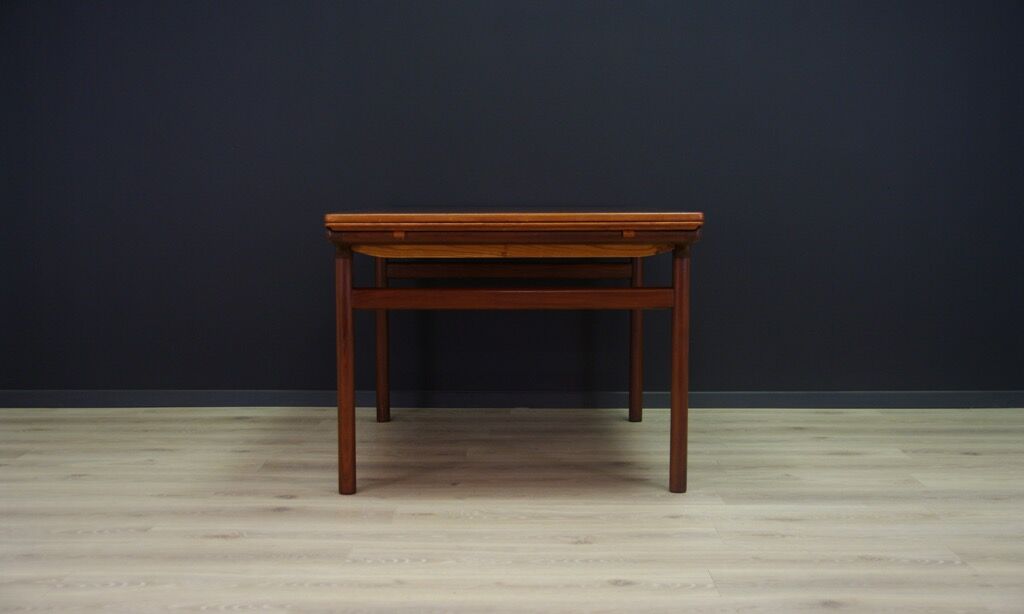 Johannes Andersen dining table classic teak