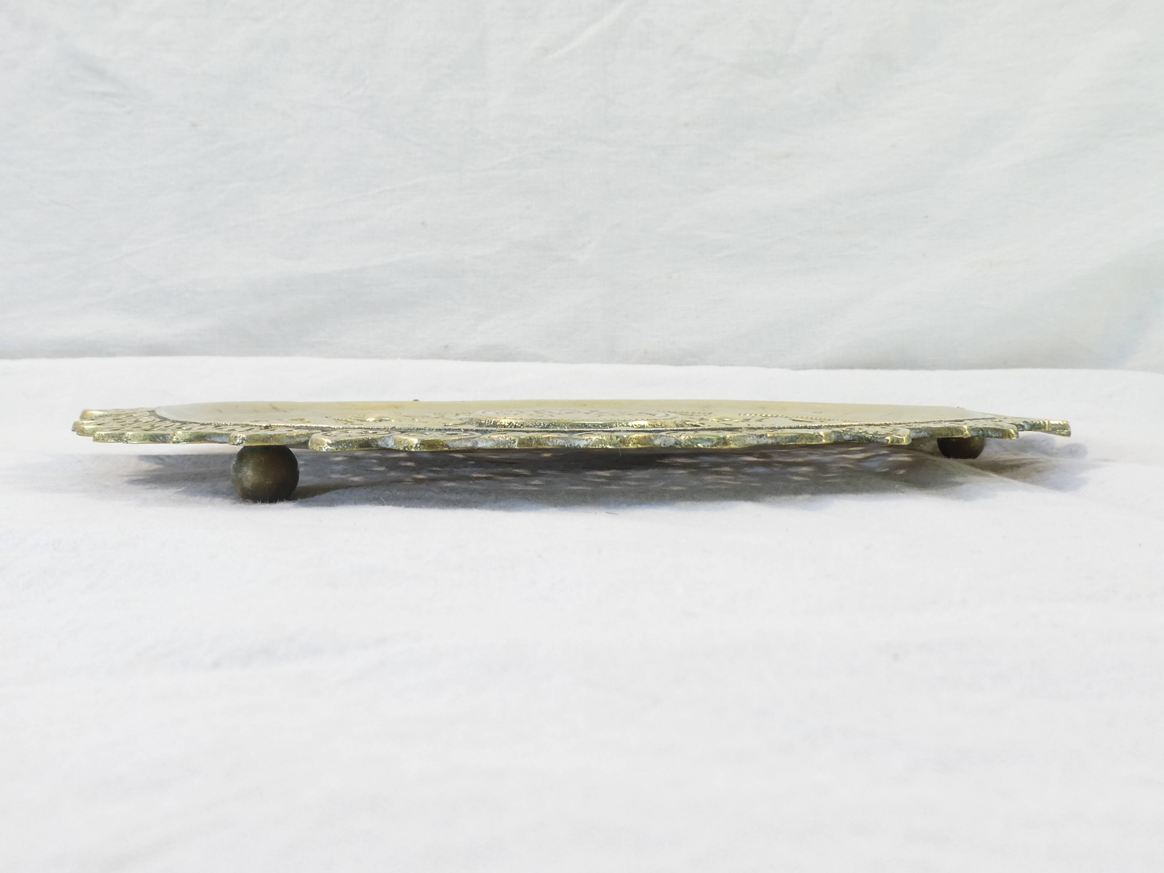 Bronze ewer tray or tray in Renaissance style